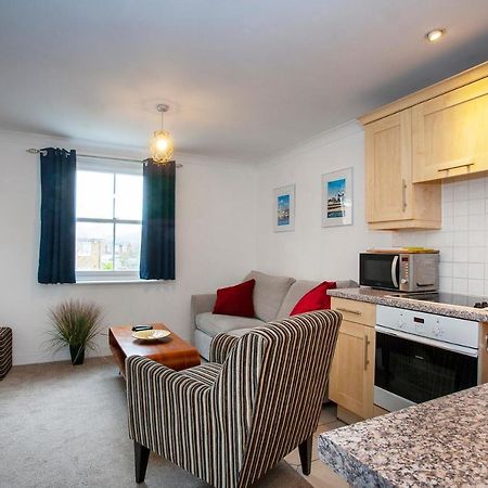 The Spires - Cosy Apartment Just Outside Of City Centre Canterbury Exterior foto